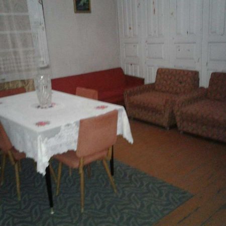 Levani's GuestHouse Zugdidi Extérieur photo