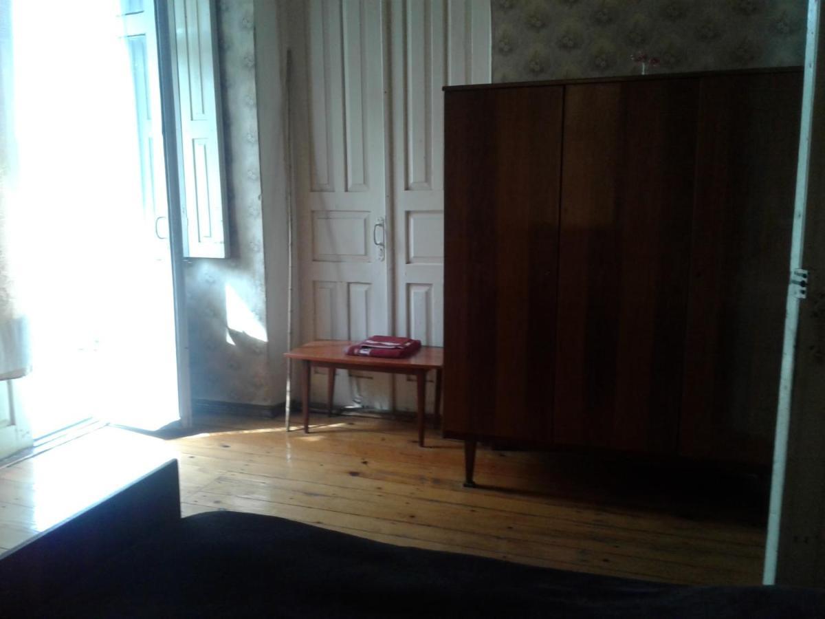 Levani's GuestHouse Zugdidi Extérieur photo