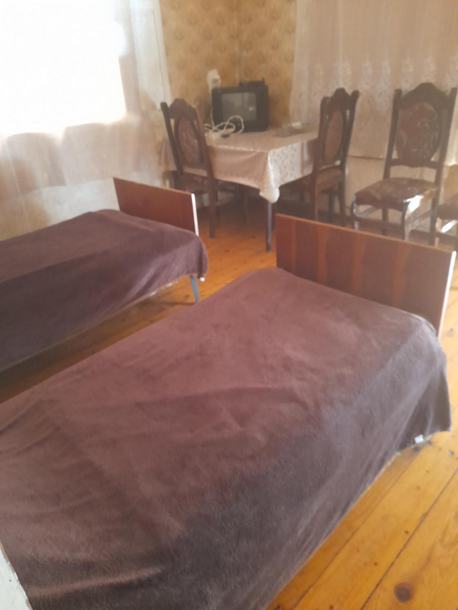 Levani's GuestHouse Zugdidi Extérieur photo