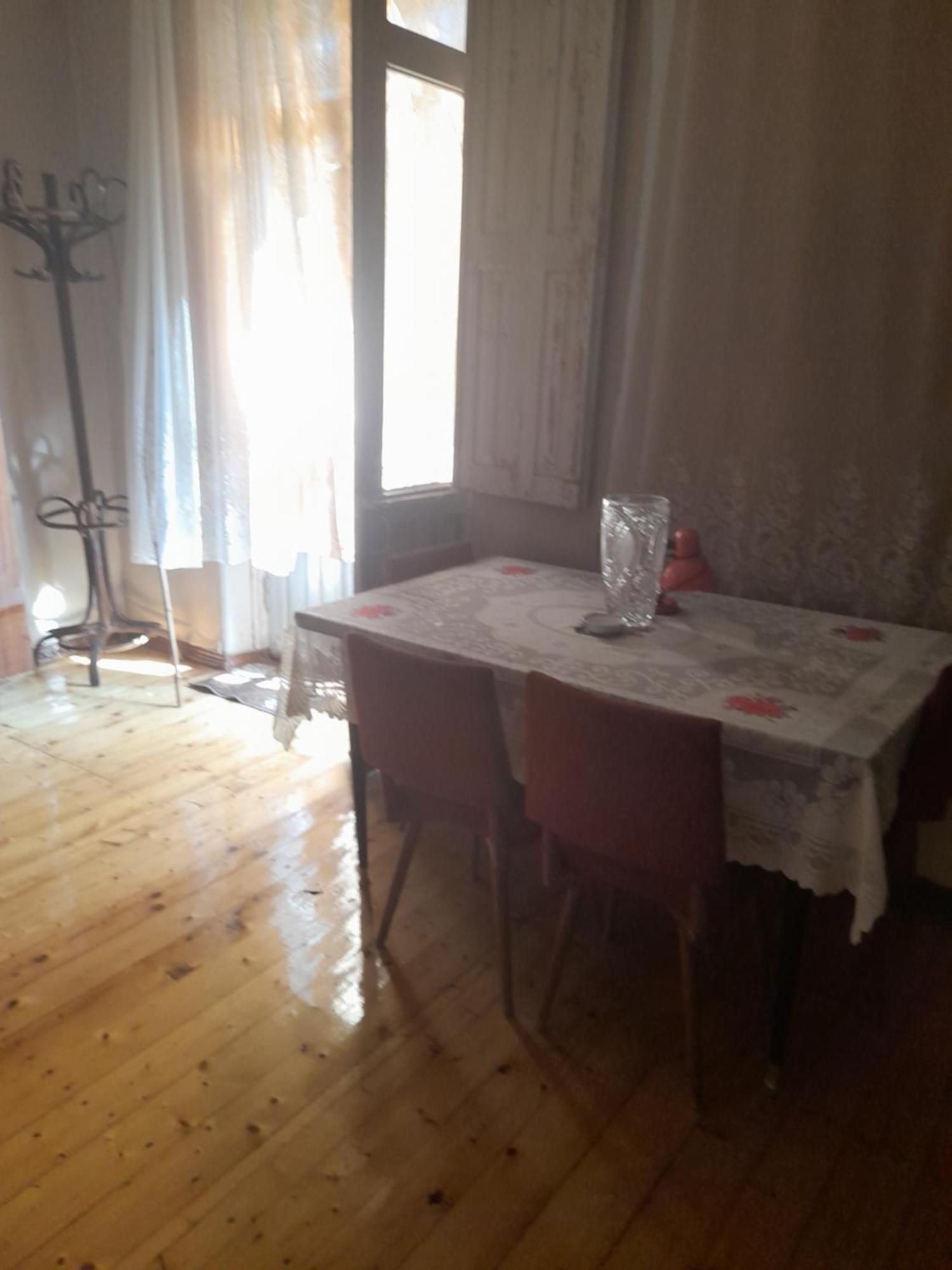 Levani's GuestHouse Zugdidi Extérieur photo
