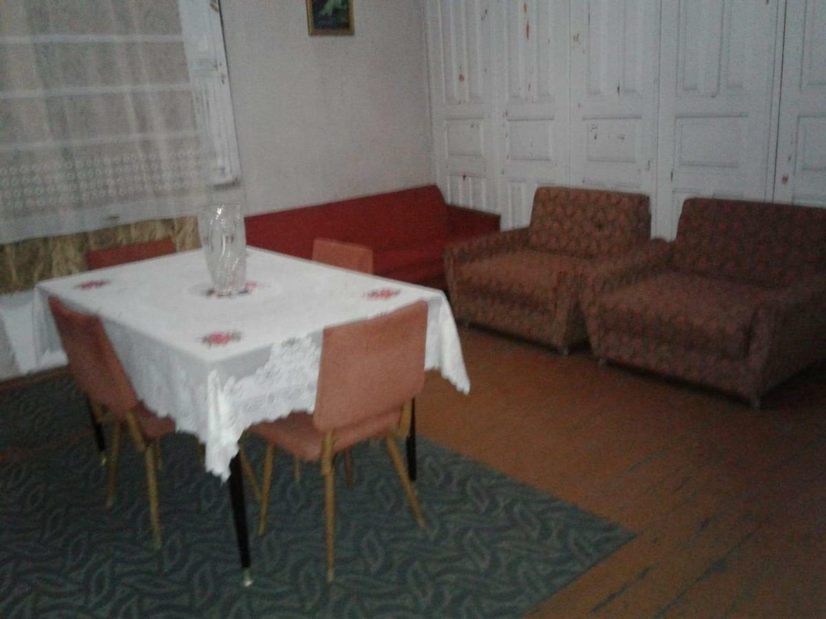 Levani's GuestHouse Zugdidi Extérieur photo